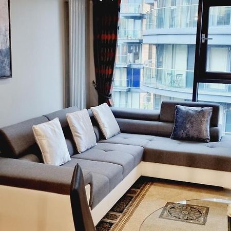 Waterside Apartment Canary Wharf London Exterior photo