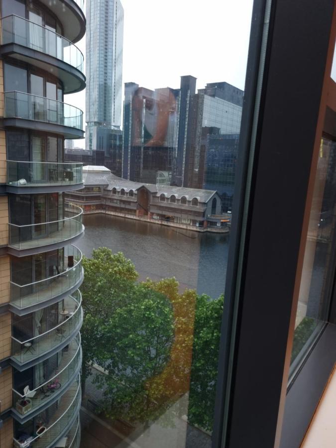 Waterside Apartment Canary Wharf London Exterior photo