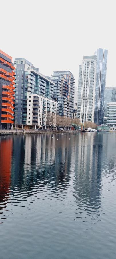 Waterside Apartment Canary Wharf London Exterior photo